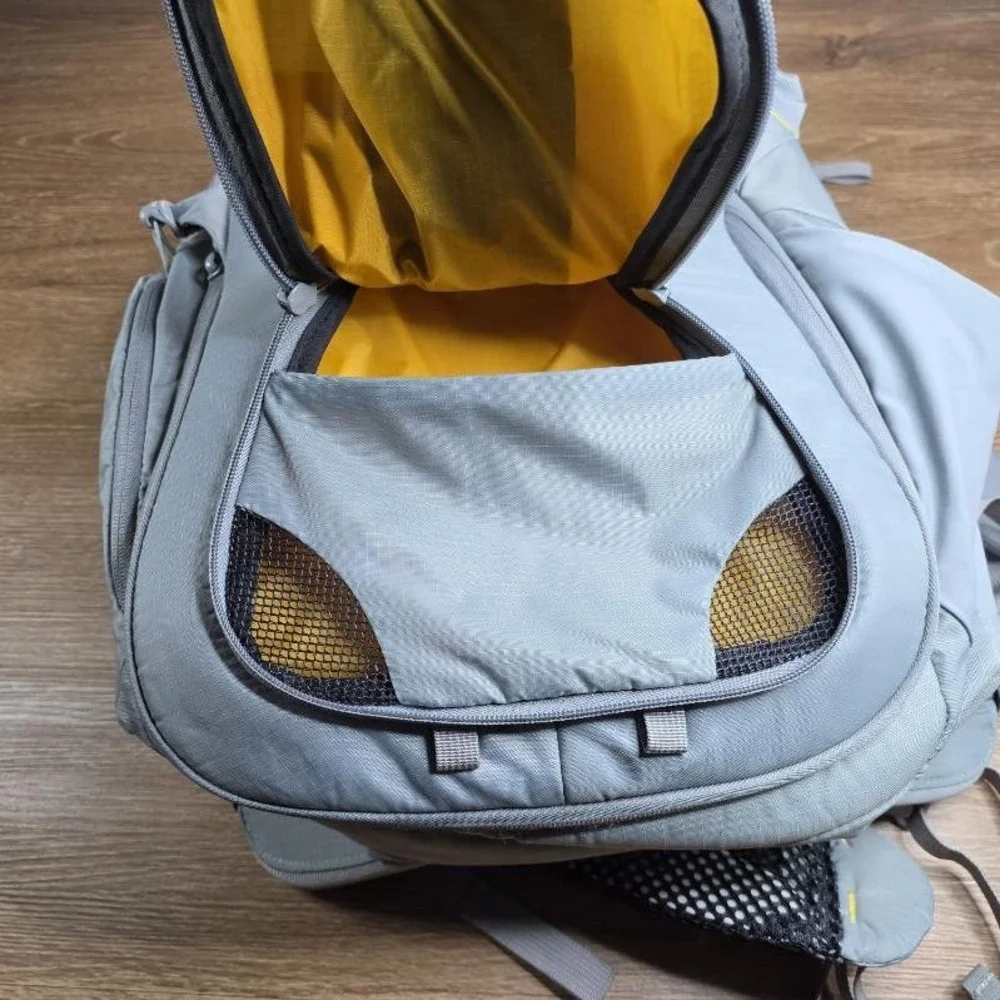 KATA Bumblebee UL-222 Camera Backpack Gray DSLR 17